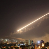 Molti missili sono stati abbattuti. Assad: «Ancora più determinati»