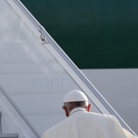 Anche proteste durante la visita di Papa Francesco