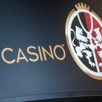 Comune in dissesto, ma «il Casinò non chiude»