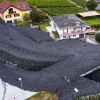 Un'impressionante colata di fango: «Si è fermata a 50 cm da casa mia»