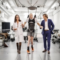 A Losanna aiutano i paraplegici a camminare