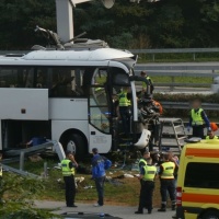 Schianto contro un pilone sull'A2, autostrada chiusa