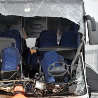 «Il bus andava troppo veloce in curva»