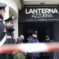 Tragedia in discoteca: «In sette rischiano la vita»