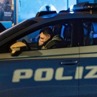 Bimbo ucciso a colpi di scopa a Napoli: arrestato il compagno 24enne della madre