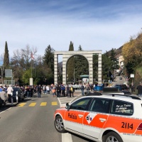 L'enclave chiude le frontiere, arriva la polizia