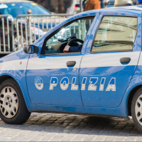 Trovato un cadavere decapitato e smembrato a Milano