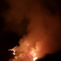 Violento incendio sopra Carlazzo