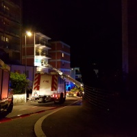Incendio in uno scantinato, evacuati in 24