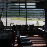 Viaggiatori Swiss in treno o su un volo da Milano