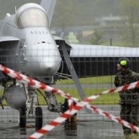 "Sì" ai 6 miliardi per i nuovi caccia da combattimento