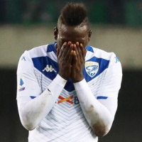 Il Ticino toglie la patente a Balotelli
