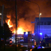 «Scoppi e fiammate che hanno illuminato casa a giorno»