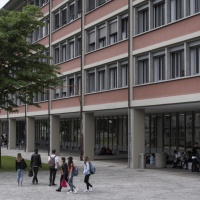 Sdoppiare la Commercio: «Se ne può parlare o è tabù?»