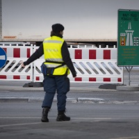 Coronavirus: «Se arrivasse in Ticino cosa succederà alle dogane?»