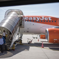 Easyjet taglia i voli verso la zona rossa