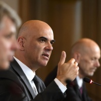 Una riapertura in tre fasi?