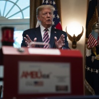 Coronavirus: un predicatore dietro la cura shock di Trump
