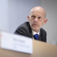 «Le vacanze all'estero? Meglio farle il prossimo anno»