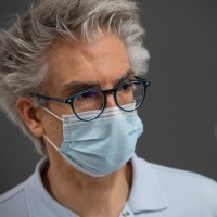 «Le mascherine vanno usate di più»