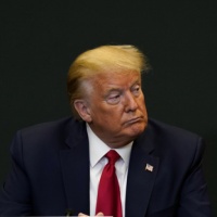 Trump ha firmato l'ordine esecutivo sui social