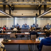 Le interpellanze accompagnano il Gran Consiglio ben oltre le 23