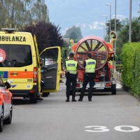 Fiamme nella cantina di uno stabile, una persona intossicata
