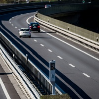 Ad alta velocità sulle strade svizzere: «Rispettando i limiti, si evitano venti morti all'anno»