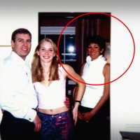 Ghislaine Maxwell, il braccio destro di Epstein «reclutò, istrui e abusò di minorenni»