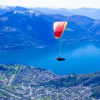 Parapendista scomparso, ricerche anche in Ticino
