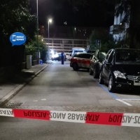 «Li ho visti sfrecciare sulla mia auto. Ora è distrutta»