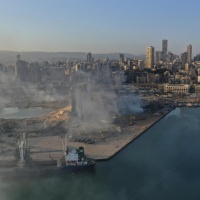 Esplosione a Beirut: oltre 100 morti. «Abbandonate la città»