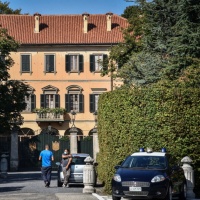Berlusconi in isolamento, positiva anche la compagna