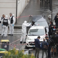 Attacco a Parigi, fermati due sospetti