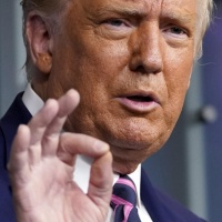 Un pacco letale per Trump