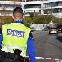 Incidente con la moto: muore un diciassettenne
