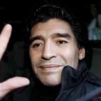 «Lo stadio di Napoli si chiamerà Diego Armando Maradona»