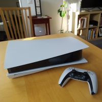 La PlayStation 5 è un bestione che sa sorprendere (e di cui non potrete più fare a meno)