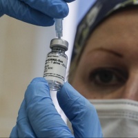 Mosca annuncia: «Il vaccino Sputnik V ha un'efficacia del 92%»
