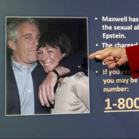 Ghislaine Maxwell sta perdendo peso e capelli in carcere