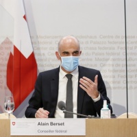 Berna ha deciso: obbligo di telelavoro e negozi chiusi