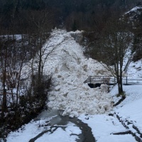 Mezza Svizzera sotto la neve