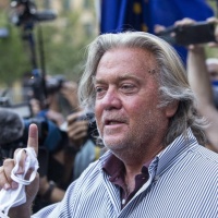 Trump grazia Steve Bannon