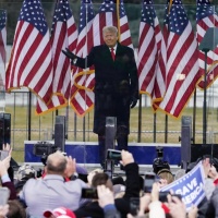 Trump, la "macchina" dell'impeachment lampo si muove
