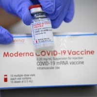 Lonza vuole aumentare la produzione del vaccino di Moderna