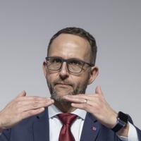 «Sì alle riaperture, ma con meno prudenza»