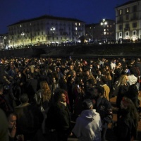 Nell'ultimo sabato in giallo, sui Navigli di Milano scatta il rave
