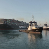 Suez: «L'abbiamo tirata fuori!»