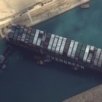 19mila container svizzeri fermi a Suez