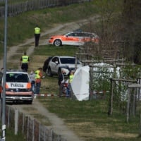 Due morti in golena: è stato omicidio-suicidio